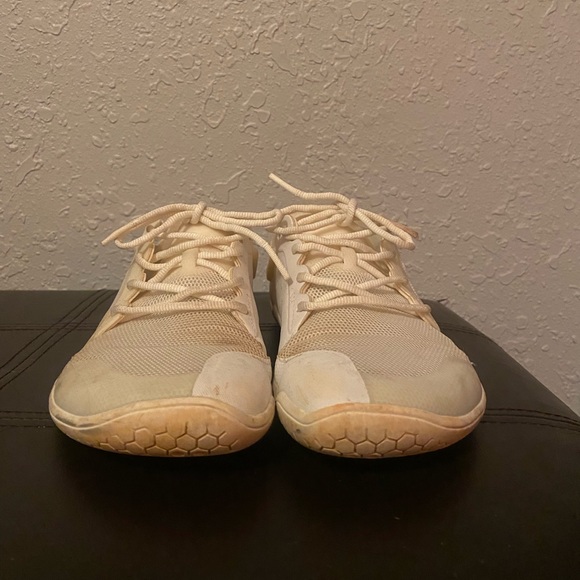 VivoBarefoot white shoes 38L - Picture 8 of 9